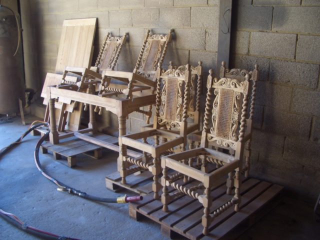 Antique Furniture – CIMG3035